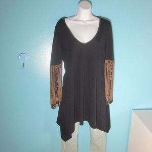 Judith March Black Tunic Top Womens Size L Leather Fringe & Animal Print Sleeve